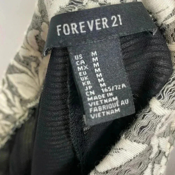 Forever 21 Butterfly Floral Skirt - Picture 6 of 7